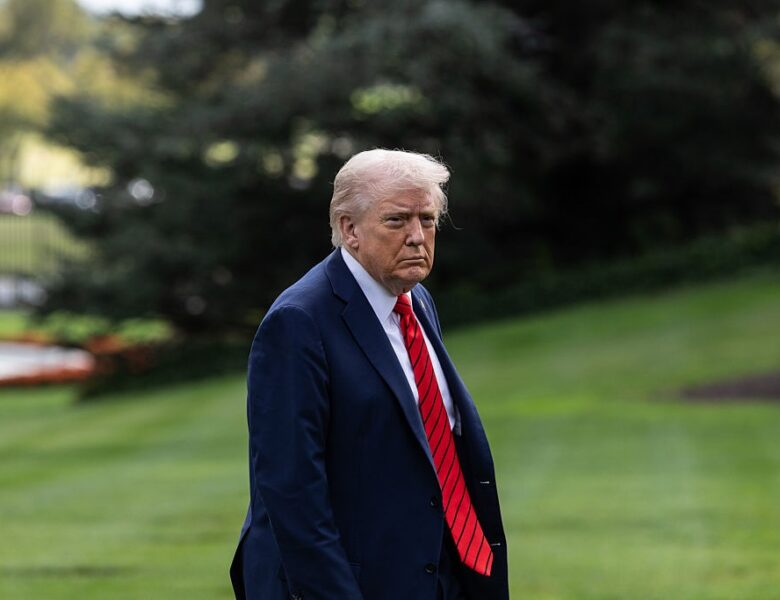 Трамп закликав розслідувати спробу його “українського імпічменту”