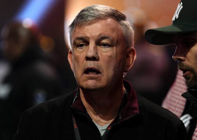 Тренер здивував вибором суперника для Усика