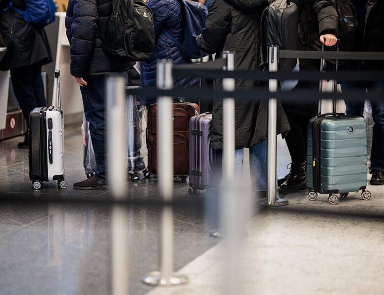 Третій вечір поспіль: аеропорт Вільнюса припинив роботу