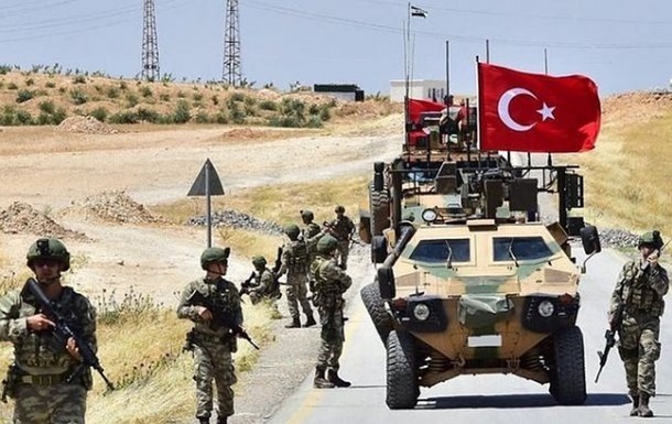 Туреччина продовжила перебування своїх військ у Сирії та Іраку