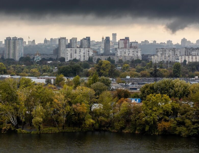 У Києві і областях відновили аварійні відключення