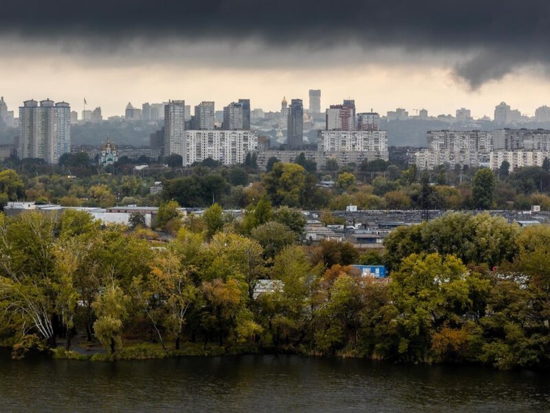 У Києві і областях відновили аварійні відключення