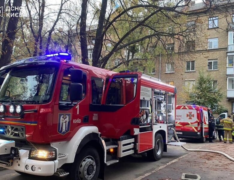 У Києві сталася пожежа в багатоповерхівці: є загиблий