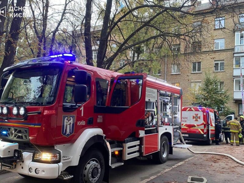 У Києві сталася пожежа в багатоповерхівці: є загиблий