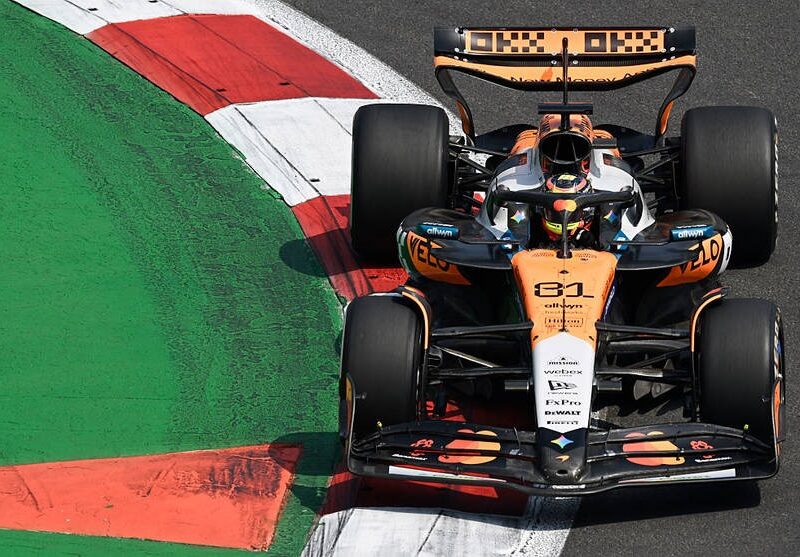 У команді Макларен уважають корисним, якщо вдасться зупинити Ферстаппена