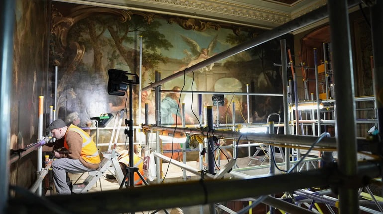 У Лондоні відкрили приховані фрески Вільяма Хогарта