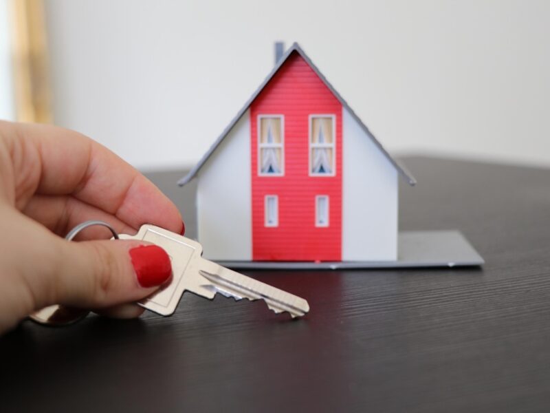 У МВС пояснили, як розпізнати шахрайські оголошення про оренду житла