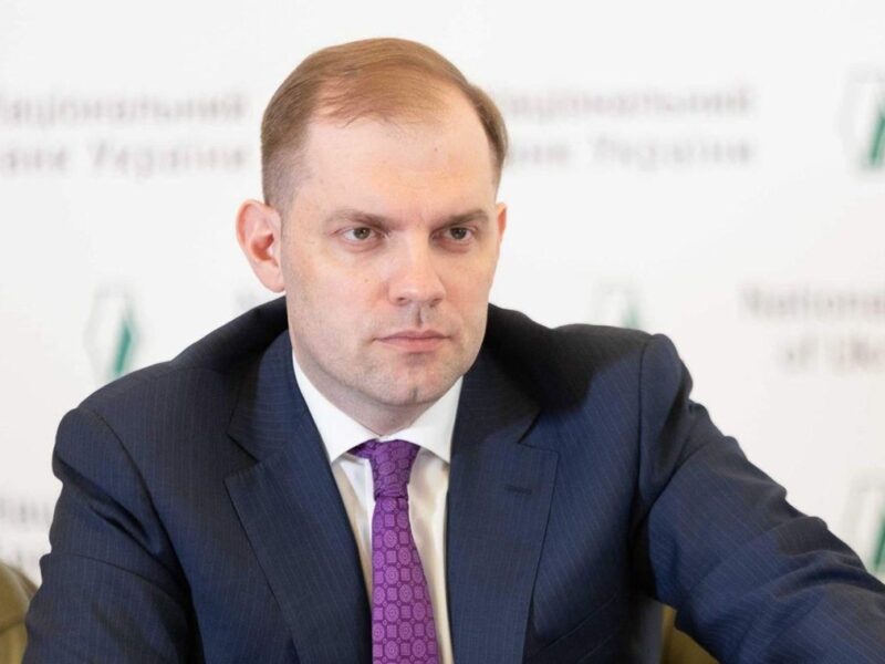 У Нацбанку пояснили, чому дешевшає гривня