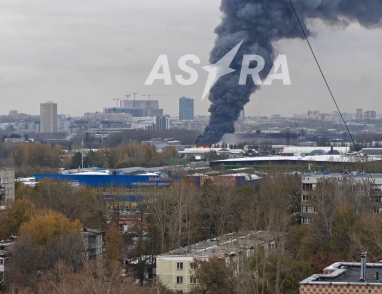 У Новосибірську сталася пожежа на території заводу