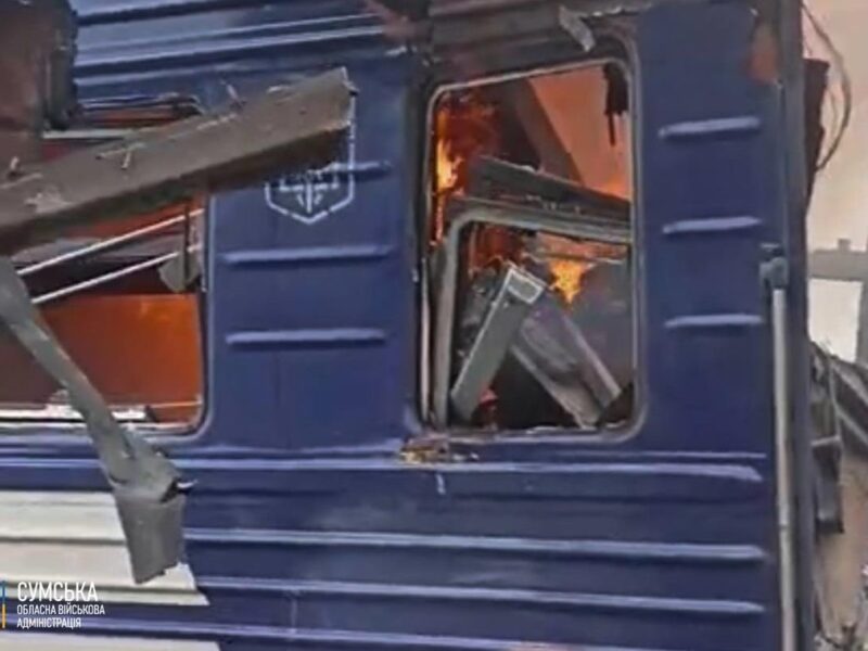 У Шостці атаковано поїзд, десятки поранених