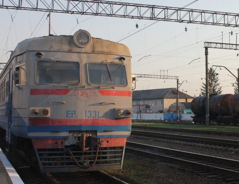 У трьох областях призупинили курсування окремих електропоїздів