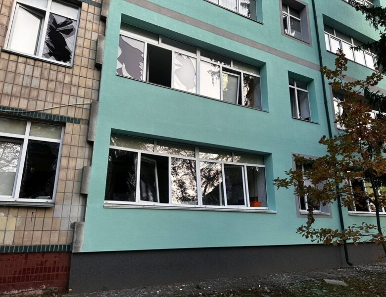 Удар по Києву: частина закладів освіти переходить на дистанційку