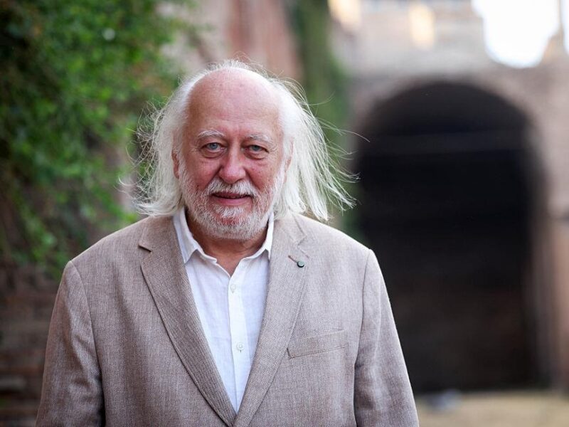 Угорський письменник отримав Нобелівську премію-2025 з літератури