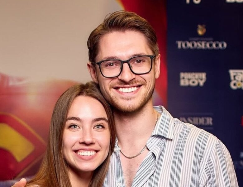 Українські зіркиАнгеліна Самчик та Євген Лісничий оголосили про заручини