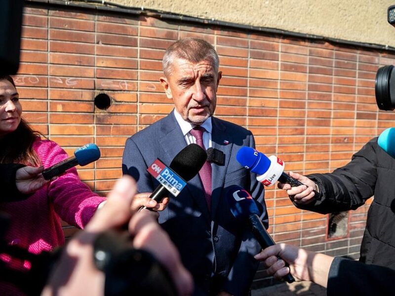 В Чехії стартували вибори в парламент: фаворит – антиукраїнський популіст