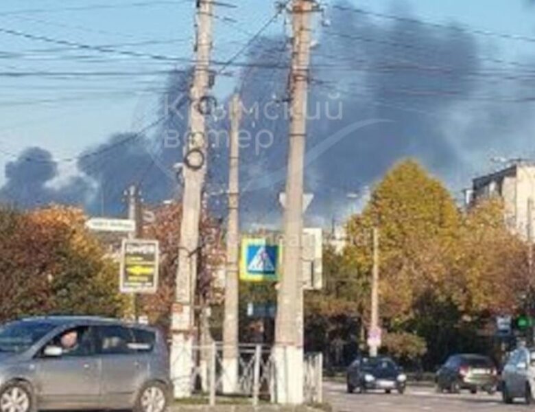 В Криму гриміли вибухи: загорілась нафтобази
