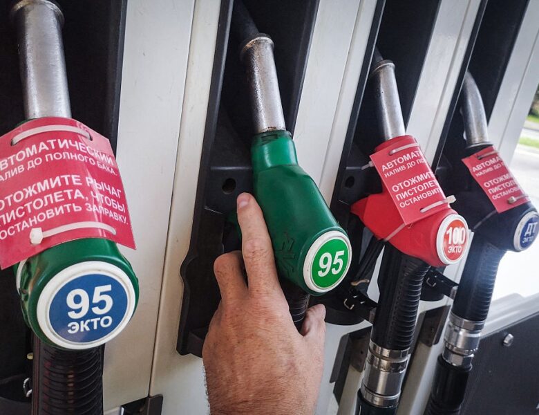 В Росії зафіксували один із найбільших за 10 років стрибків цін на бензин