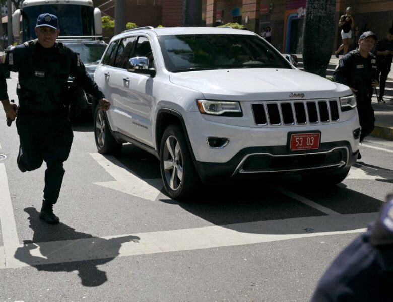 Венесуела попередила США про підготовку теракту в посольстві