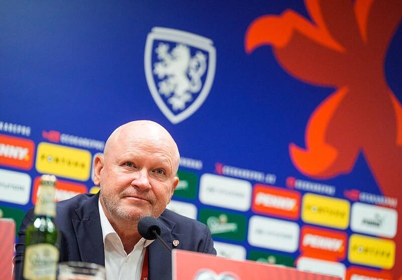 Відсутність успіху у чеської збірної вилилася у відставку тренера