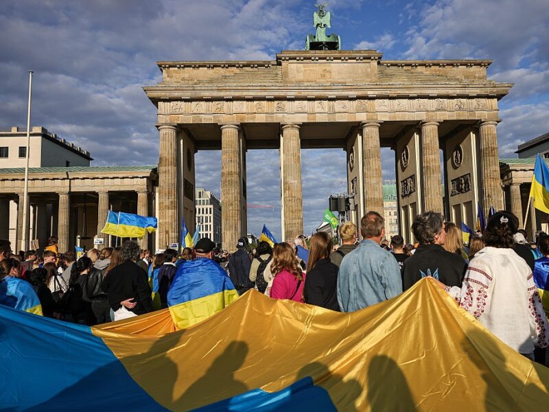 Виїзд 18-22-річних: у Німеччині вдесятеро побільшало українців