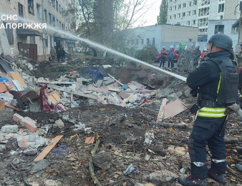 Внаслідок обстрілу у Запоріжжі поранено 13 людей