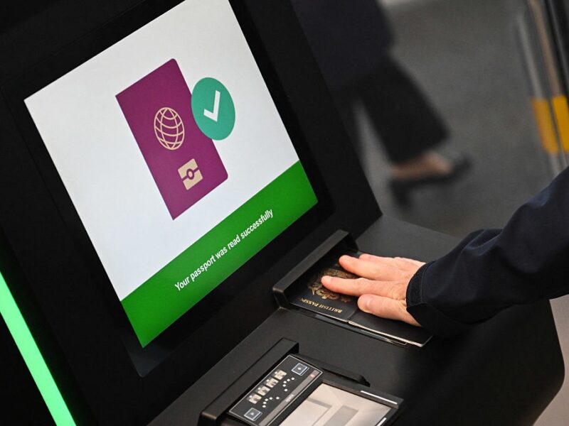 ЄС змінює правила в’їзду та виїзду: що варто знати