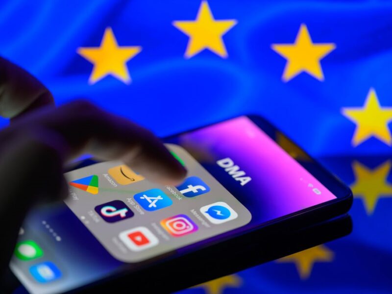 Єврокомісія звинуватила Meta і TikTok у порушенні вимог прозорості