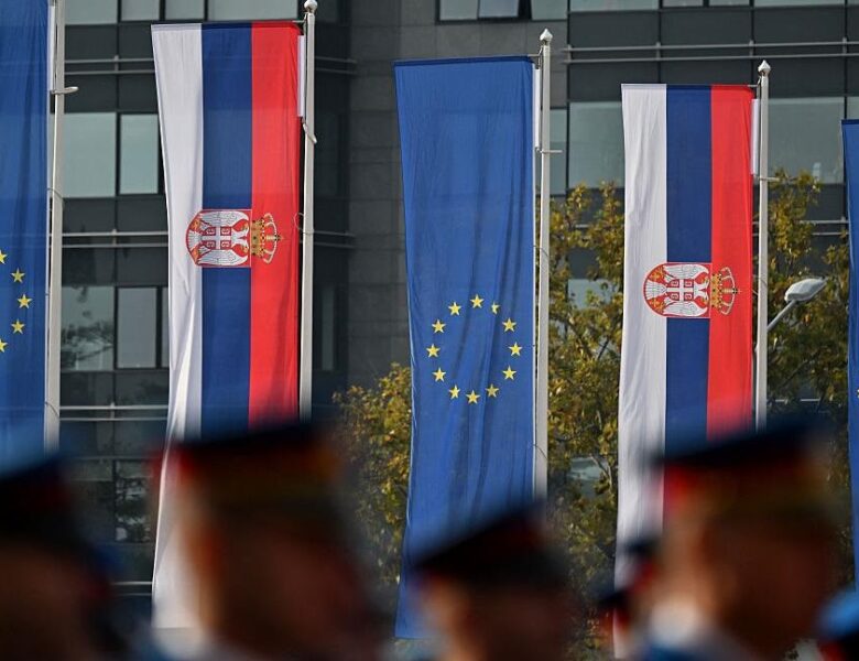 Європарламент зажадав, щоб Сербія запровадила санкції проти РФ