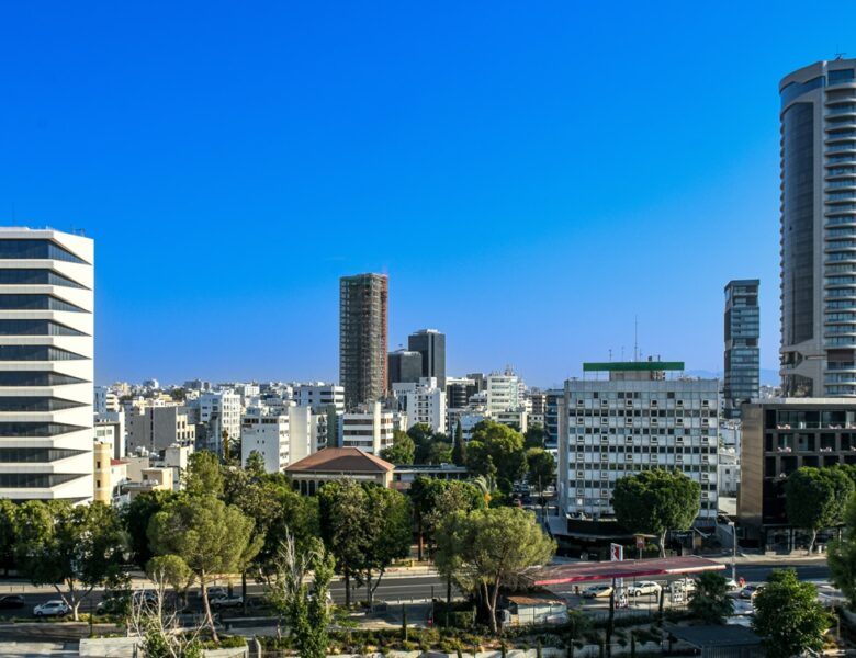 Заможні росіяни масово скуповують нерухомість у ЄС