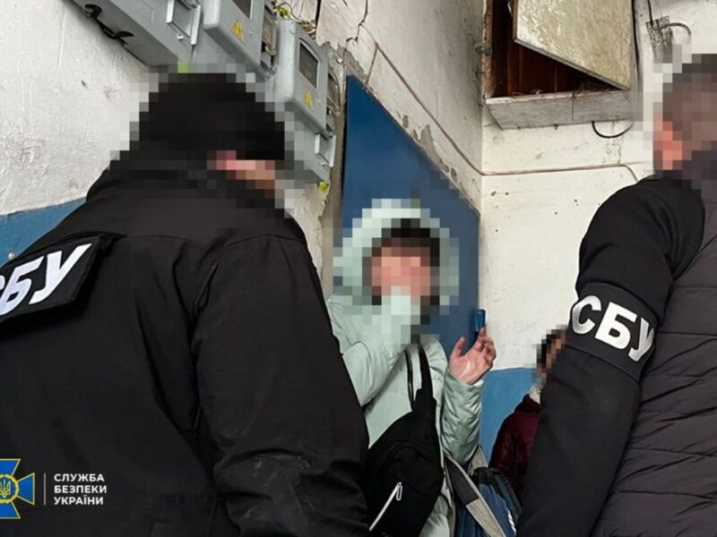 Затрмано агентку РФ, яка шпигували під виглядом прибиральниці