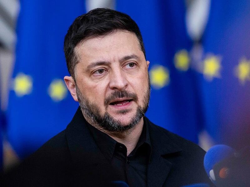 Зеленський заперечив чутки про удари ракетами США