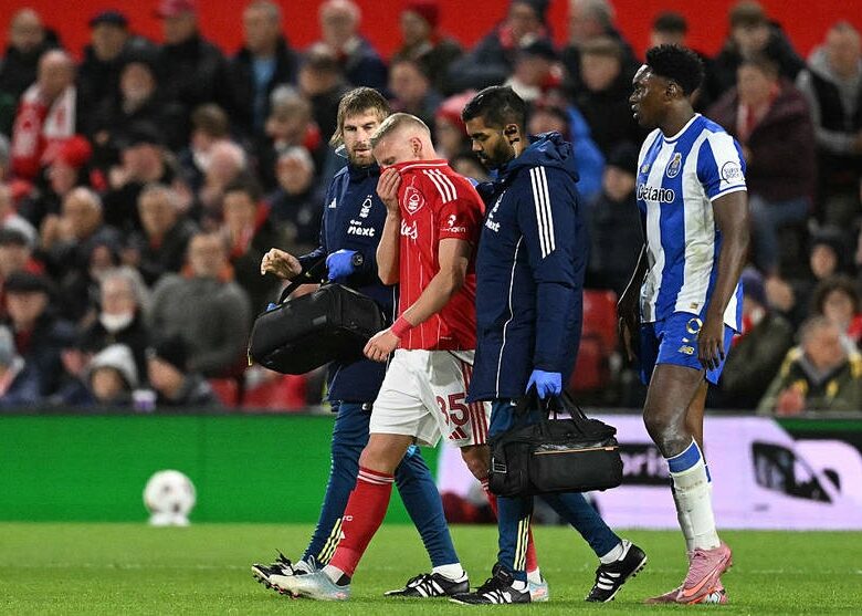 Зінченко не дограв матч із Порту через травму