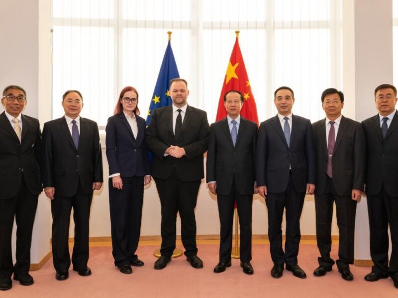 Зустріч депутатів ЄС і Китаю закінчилася суперечкою через Україну – ЗМІ