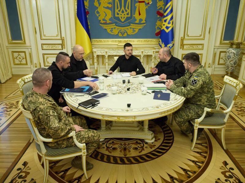 Спілкування Володимира Зеленського та членів Ставки Верховного Головнокомандувача з журналістами