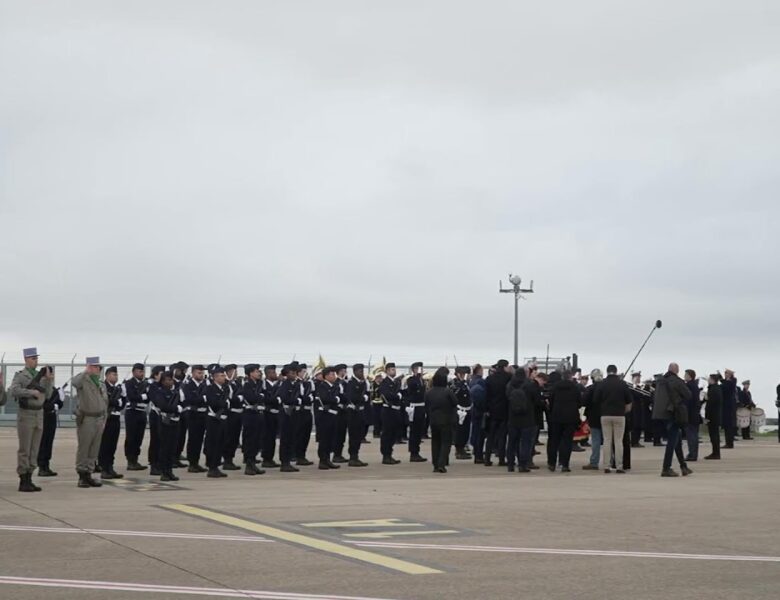 Офіційна церемонія зустрічі Володимира Зеленського з Емманюелем Макроном