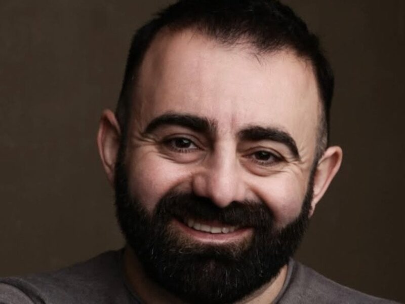 Актор Арам Арзуманян впав в оркестрову яму під час вистави