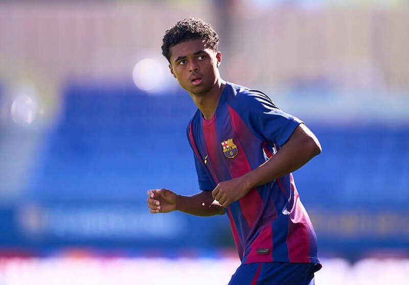 Барселона має намір продовжити контракт із сином відомого бомбардира