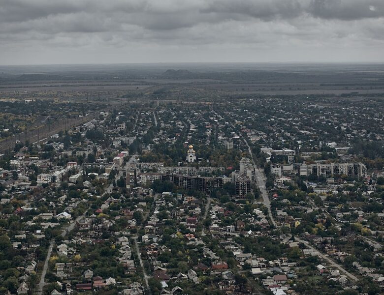 Битва за Покровськ. Дипломатичне значення міста