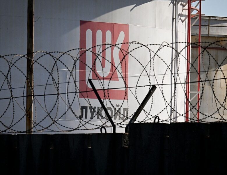 Бюджет Росії втрачає сотні мільярдів рублів через санкції Трампа – ЗМІ