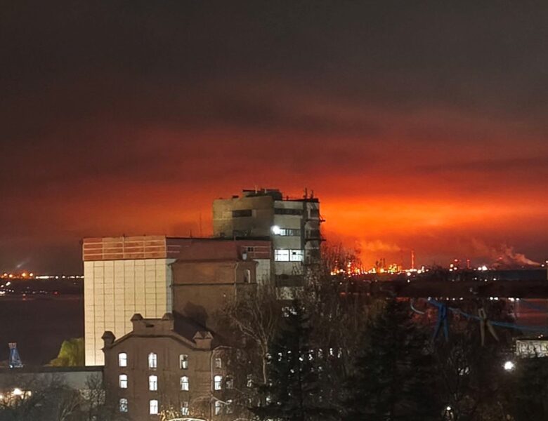 Дрони атакували НПЗ у Саратові