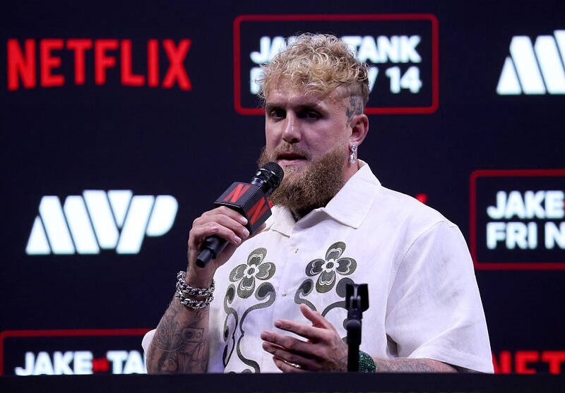 Джейк Пол прокоментував чутки про бій з Джошуа