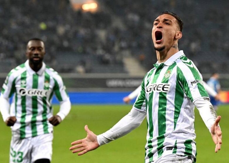 Ексгравець МЮ заявив, що Компані пропонував йому перехід до Баварії