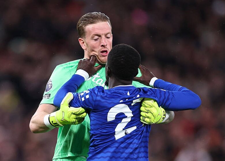 Футболіст Евертона визнав помилку і вибачився за інцидент у матчі проти МЮ