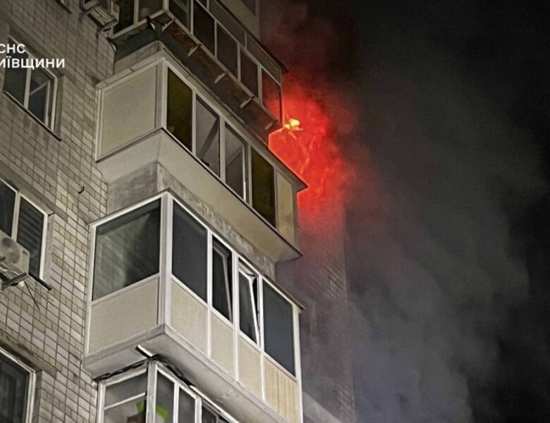 Горять шість поверхів: з’явилися кадри удару по Вишгороду