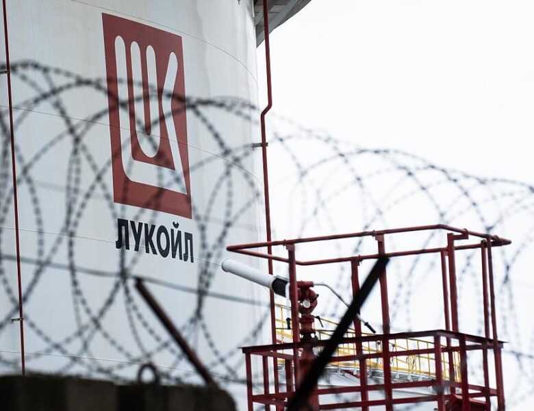 Ірак заблокував усі платежі за нафту Лукойлу – ЗМІ