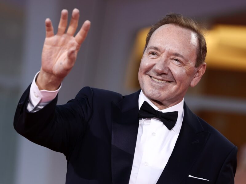 Кевін Спейсі відповів на чутки про “безпритульність”