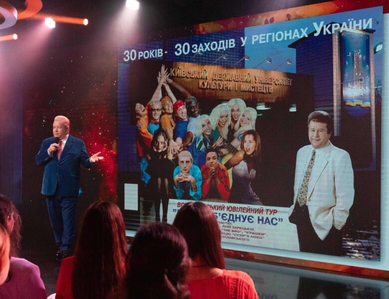 Хочу купити молодість. Поплавський записує пісню до прощального концерту