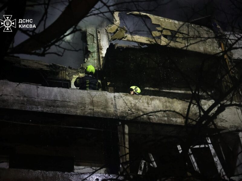 Кількість жертв через атаку на Київ знову зросла