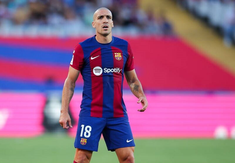 Колишній півзахисник Барселони повертається в АПЛ