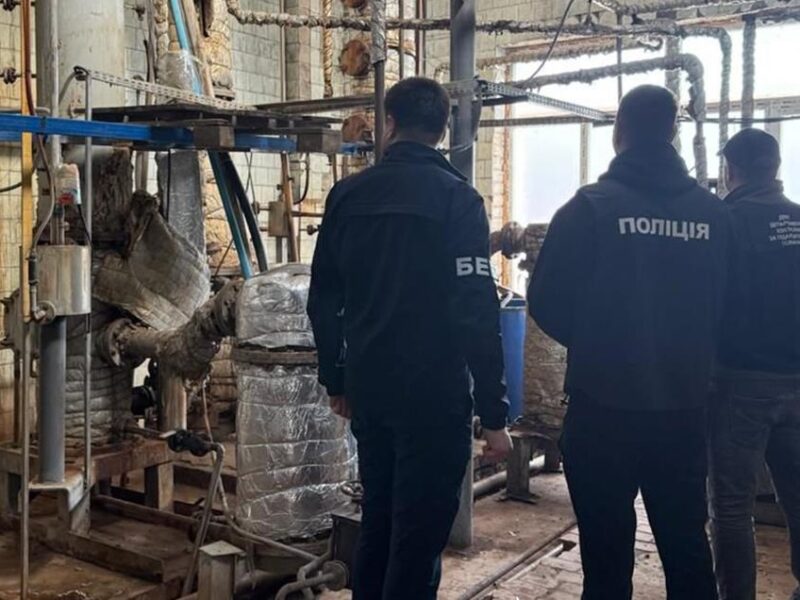 Ліквідовано діяльність підпільних заводів з виробництва спирту та алкоголю